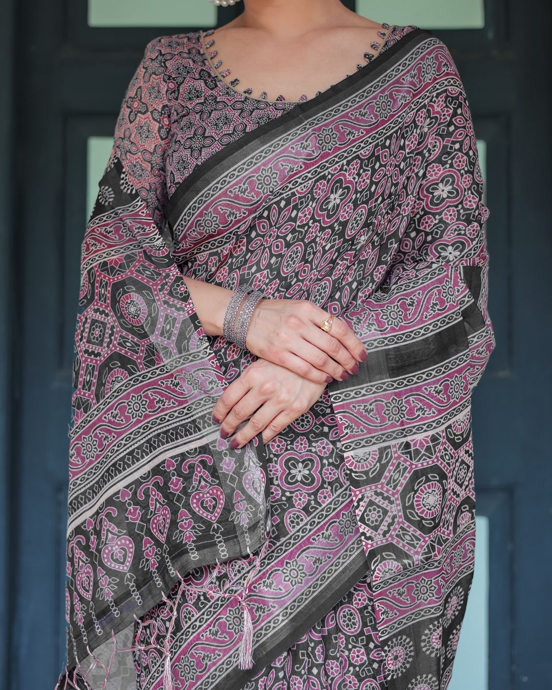 Black Pink Linen Cotton Saree with Floral Motifs and Tassel