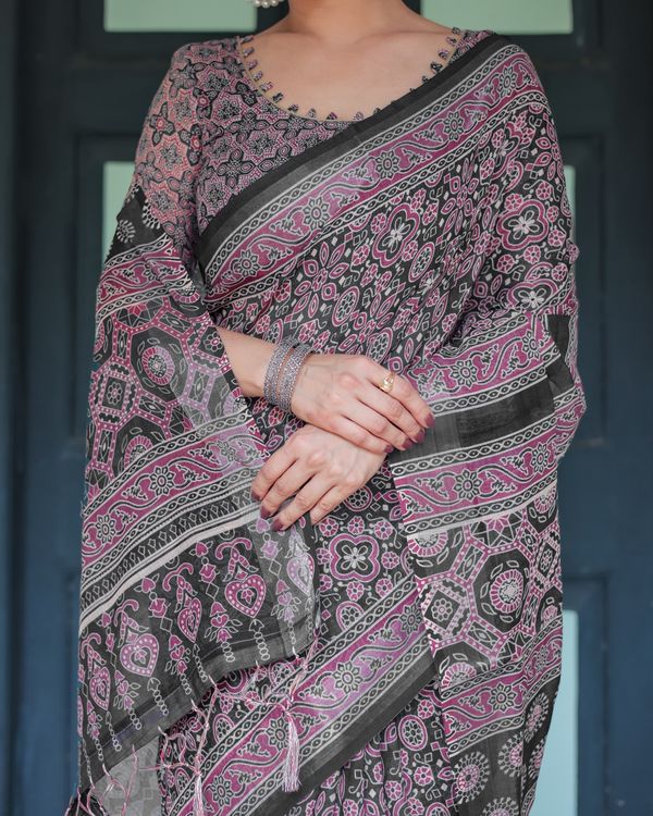 Black Pink Linen Cotton Saree with Floral Motifs and Tassel