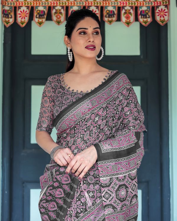 Black Pink Linen Cotton Saree with Floral Motifs and Tassel