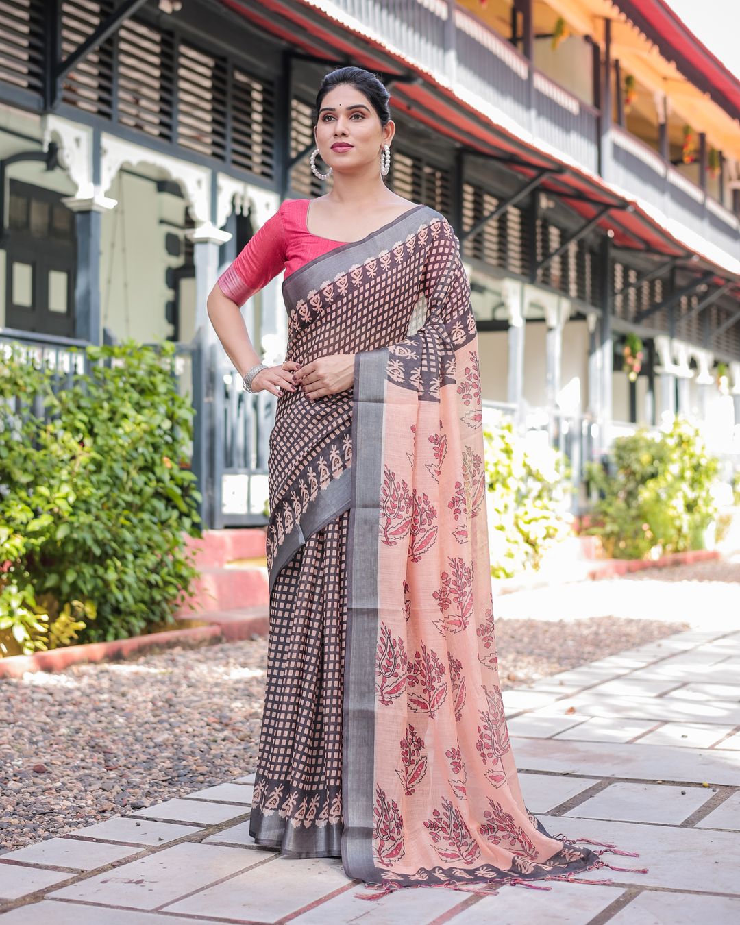 Pink Grey Checked Floral Linen Cotton Saree With Blouse Set