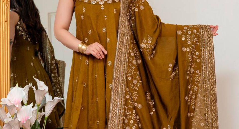 What Should a Teen Wear to Her First Garba Night? A Comfortable, Colourful Guide