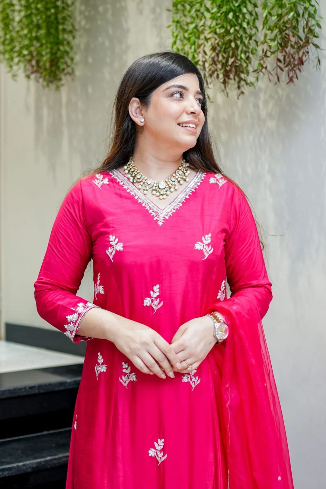 Veena Pink Muslin Embroidered Kurta Set with Organza Dupatta