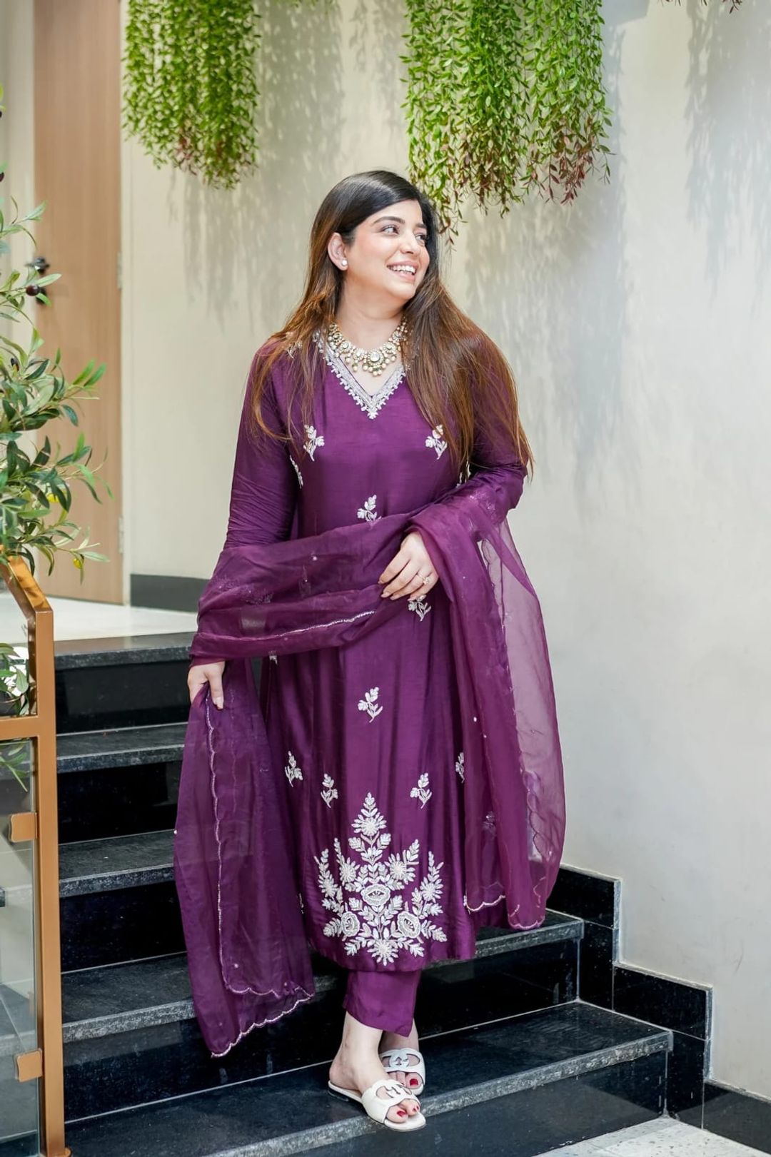 Veena Plum Purple Muslin Embroidered Kurta Set with Organza Dupatta