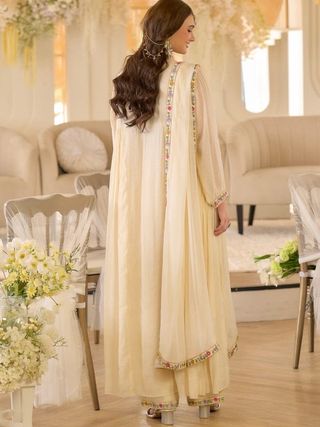 Shreesha Ivory Floral Embroidered Georgette Kurta Set