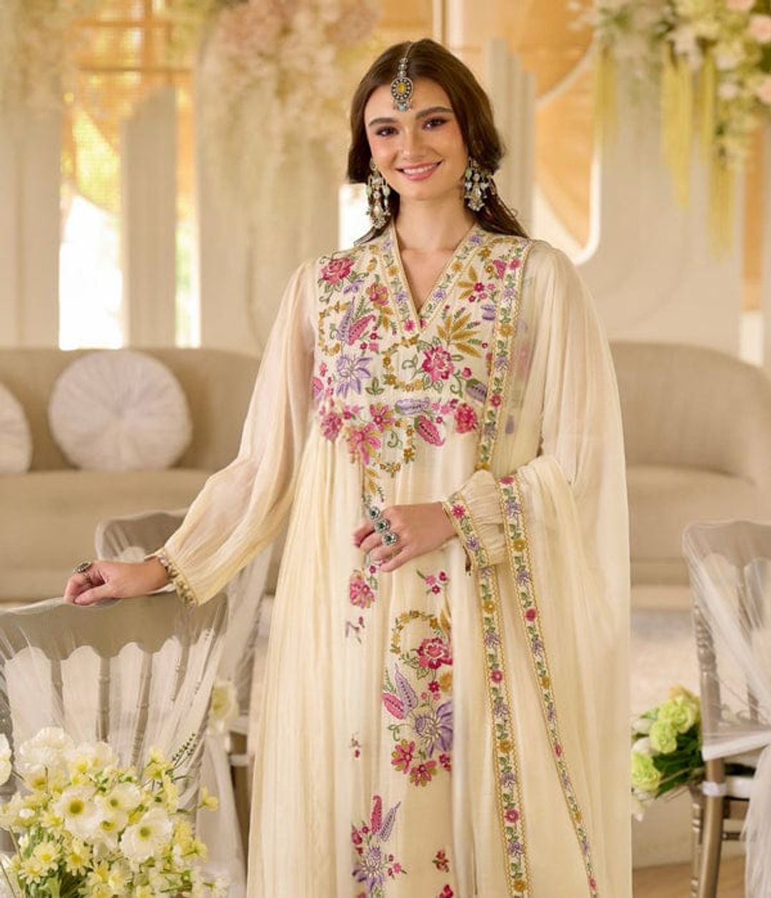 Shreesha Ivory Floral Embroidered Georgette Kurta Set