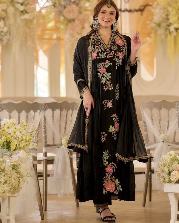 Black Floral Embroidered Georgette Kurta Set