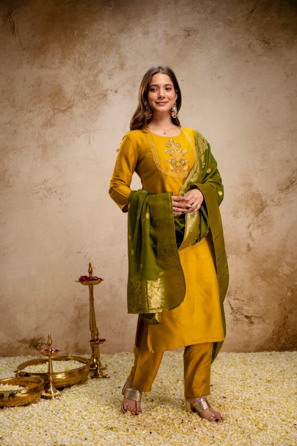 Mustard Yellow Embroidered Kurta Set for Women Online