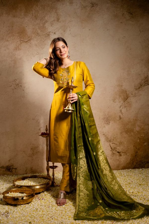 Mustard Yellow Embroidered Kurta Set for Women Online