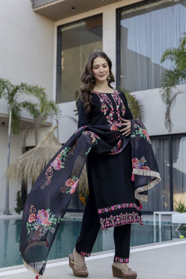 Black Chinon Embroidered Kurta Set with Floral Dupatta