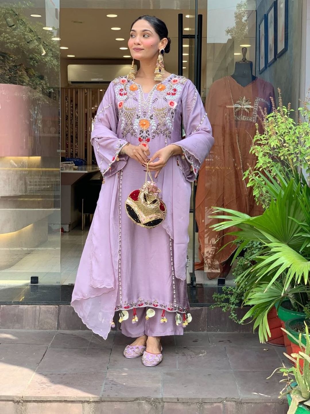 Lavender Chanderi Silk Embroidered Kurta Set for Women