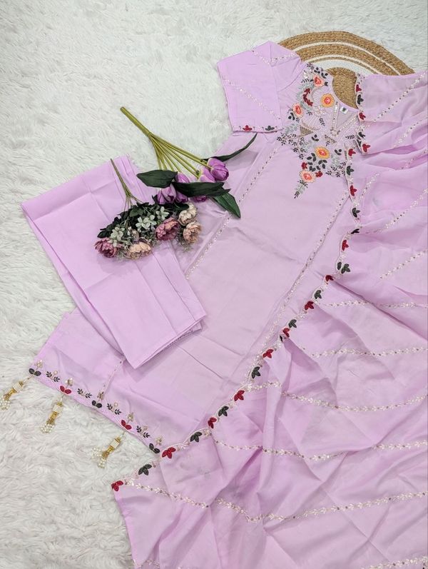 Lavender Chanderi Silk Embroidered Kurta Set for Women