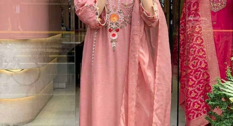 A Full Sleeve Kurta for Hot Weather Without Heavy Cuffs