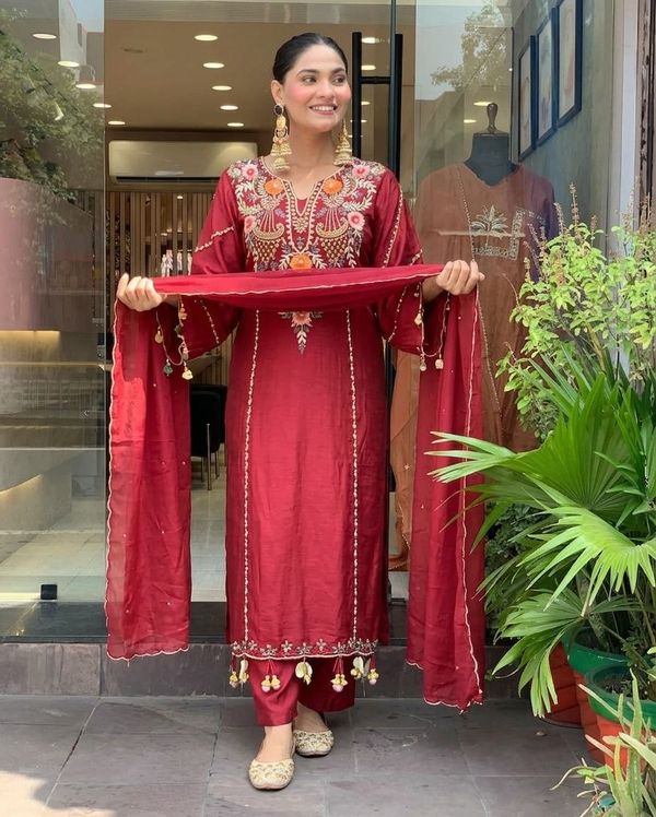 Deep Red Chanderi Silk Embroidered Kurta Set for Women