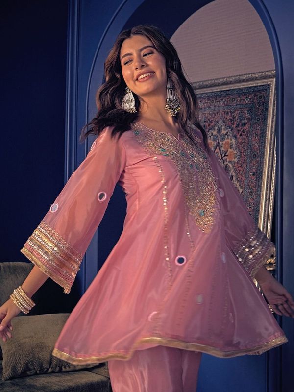 Jelina Pink Silk Crepe Kurti Set with Mirror Work