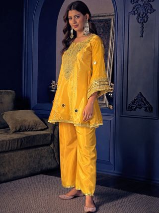 Jelina Mustard Yellow Silk Crepe Kurti Set Online