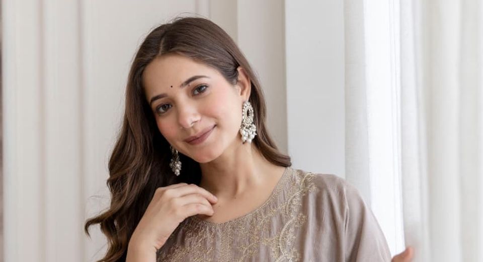 How to Confirm the Length of a Kurti Without a Model Photo