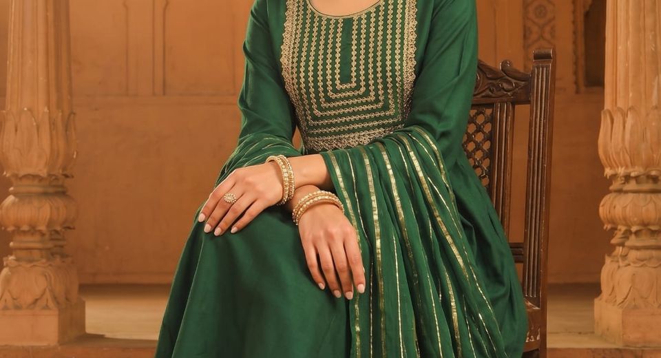 Guest Outfit Choices for a Kerala Church Wedding and Reception That Feel Right