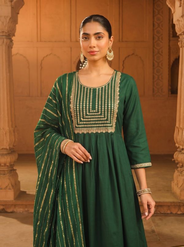 Emerald Green Embroidered Viscose Silk Kurti Set Online