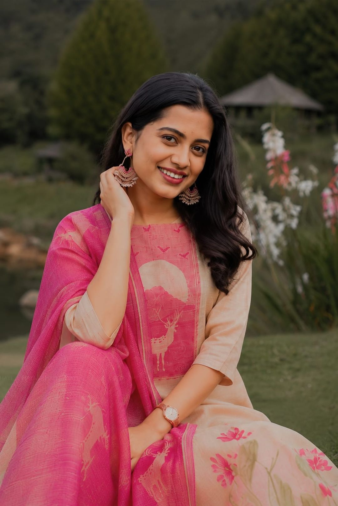 Buy Beige Pink Printed Zarna Silk Kurti Set Online