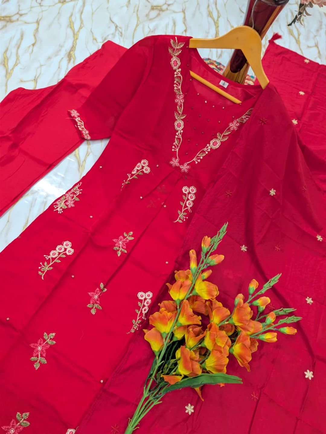 ELVINA Pink Embroidered Chanderi Kurti Pant Dupatta Set