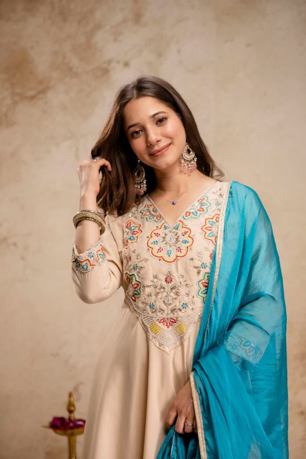 Beige Embroidered Chanderi Kurta Set with Blue Dupatta