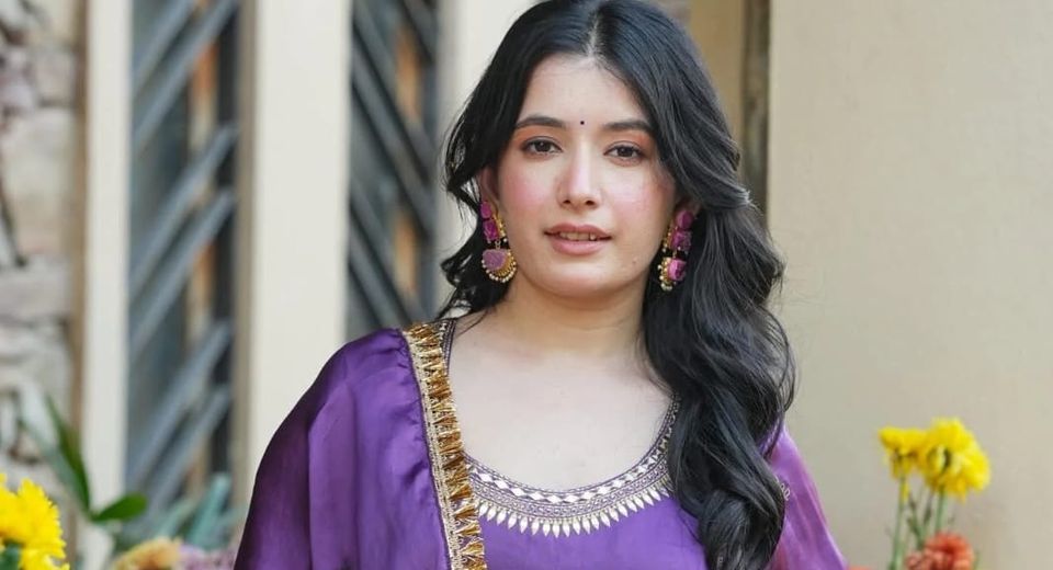 How to Plan Jewellery Around a Farshi Salwar Outfit Without Overcrowding the Look