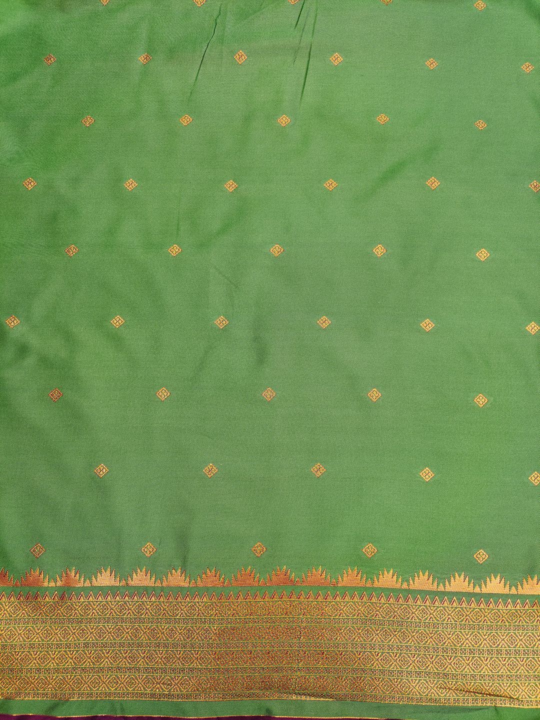 Magenta Banarasi Silk Saree with Green Gold Jacquard Border | Varnavi