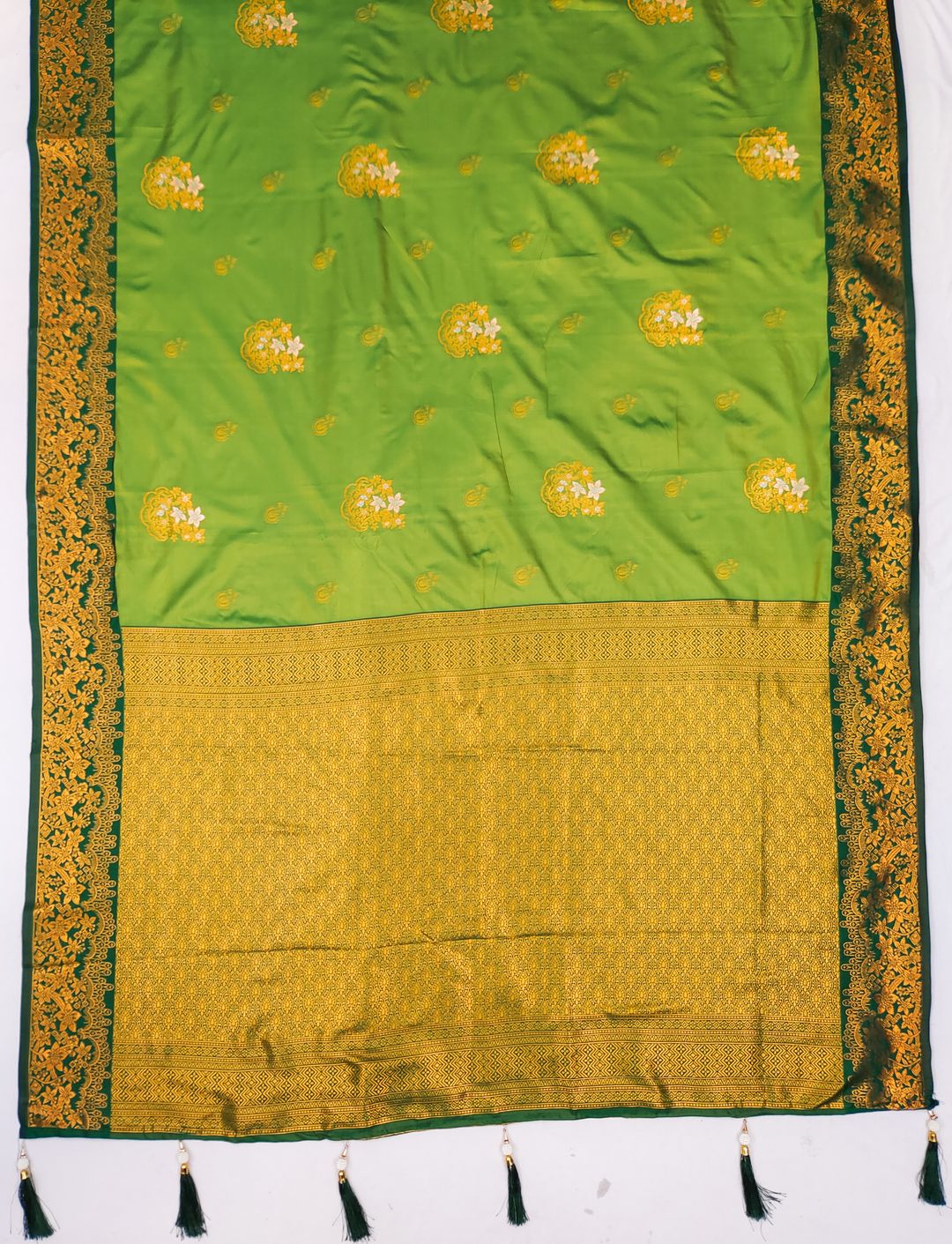 Pista Green Banarasi Silk Saree with Golden Zari Border | Varnavi