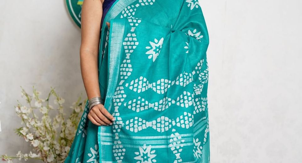 Choosing Jewellery for a Bridal Saree With Strong Motifs Without Overcrowding the Look