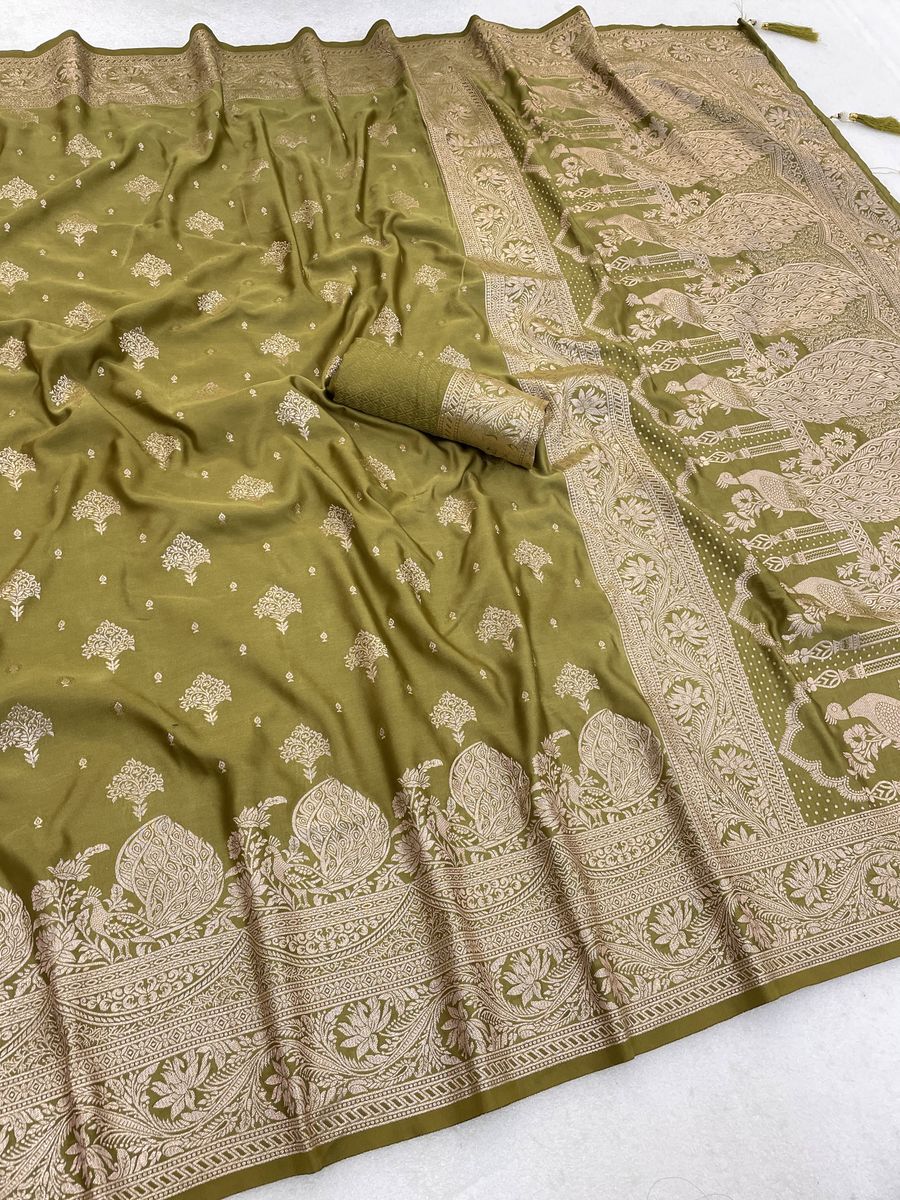 Mehandi Fuction Mehndi Green Jacquard Saree with Peacock Border | Varnavi