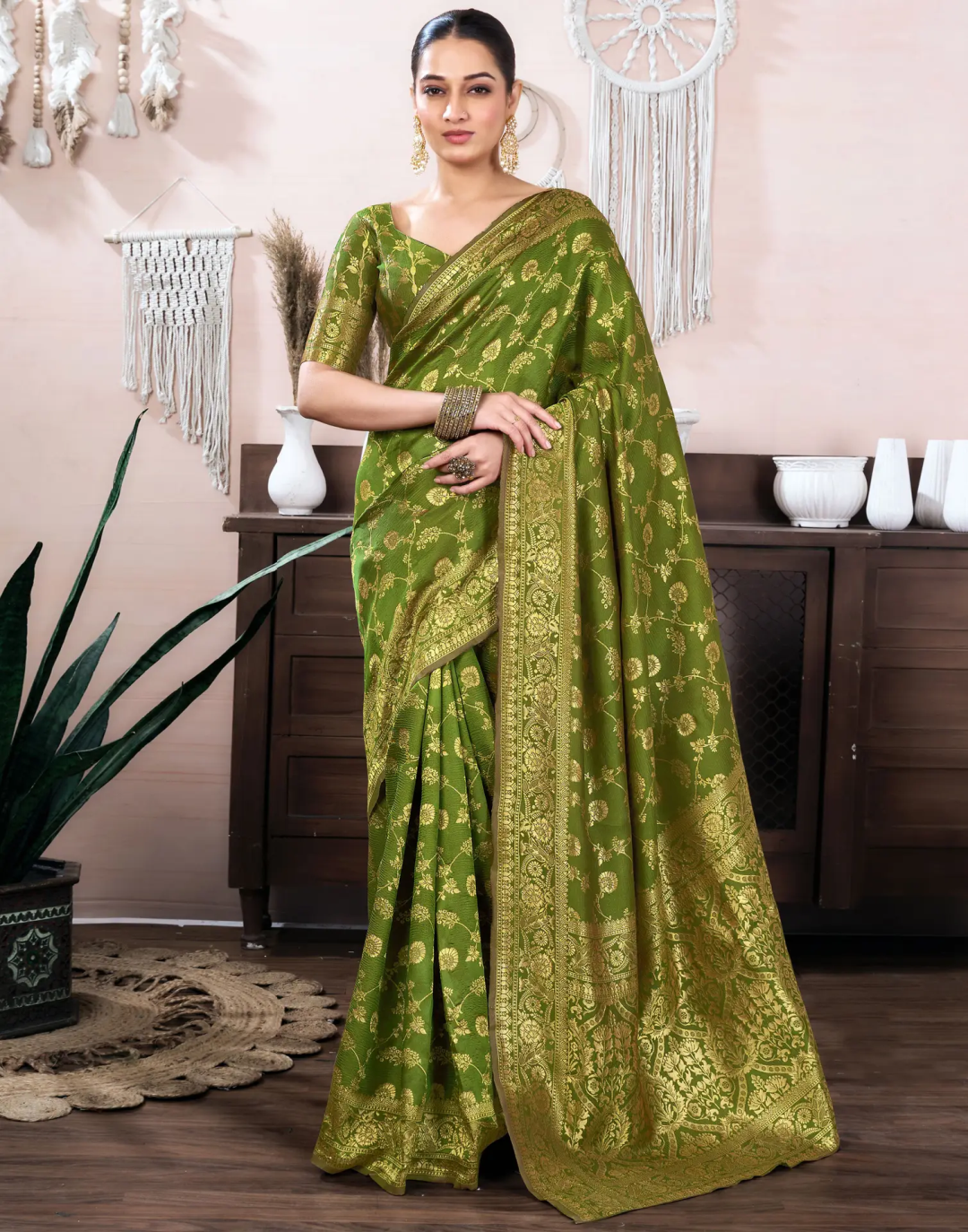 Mehendi Green Banarasi Soft Silk Saree with Gold Work