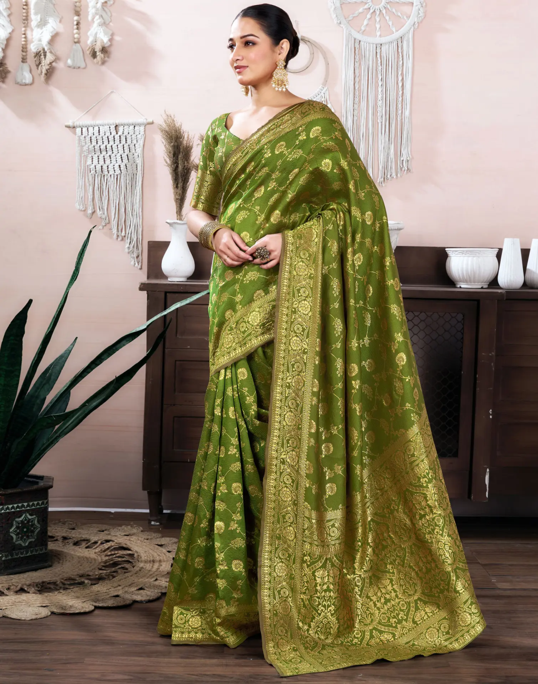 Mehendi Green Banarasi Soft Silk Saree with Gold Work