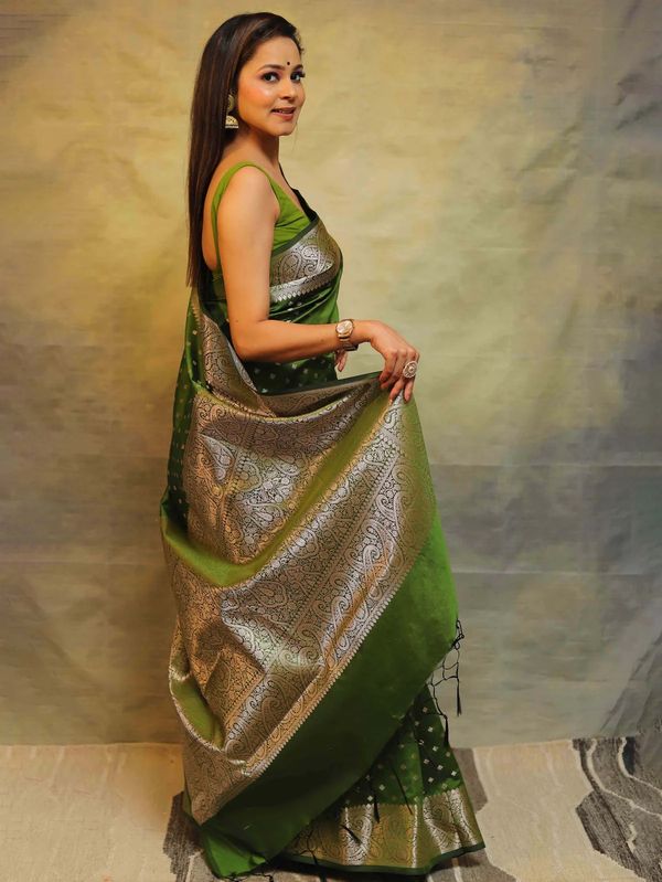 Emerald Green Banarasi Soft Silk Saree with Paisley Border
